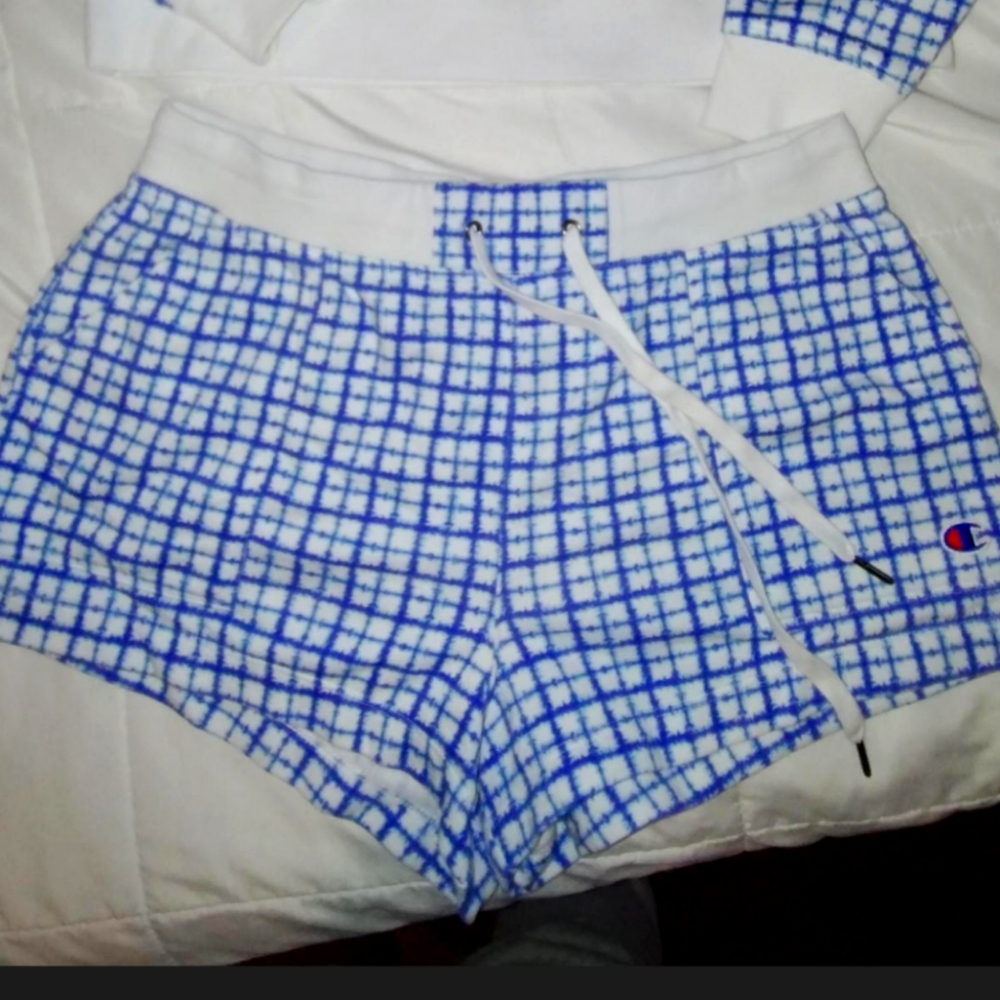 Champion women's LG reverse weave shorts like new